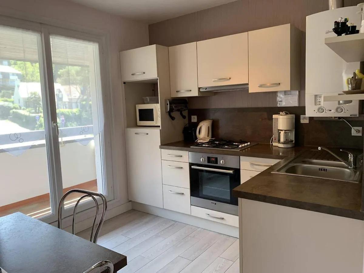 Appartement Avec Wifi Et Balcon A Perros-Guirec - Fr-1-368-345